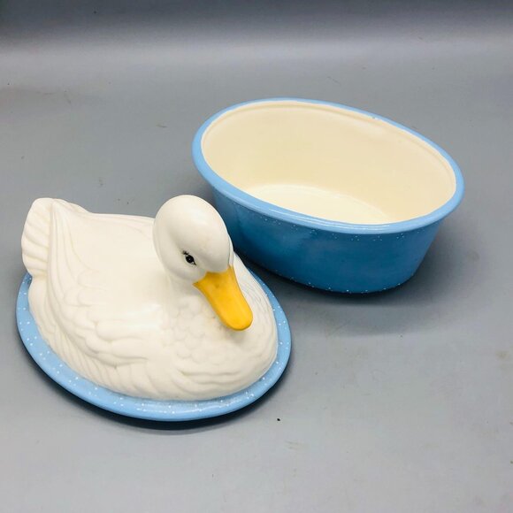 vintage duck dish with lid white light blue white dots 10x9" porcelain READ - Picture 2 of 9